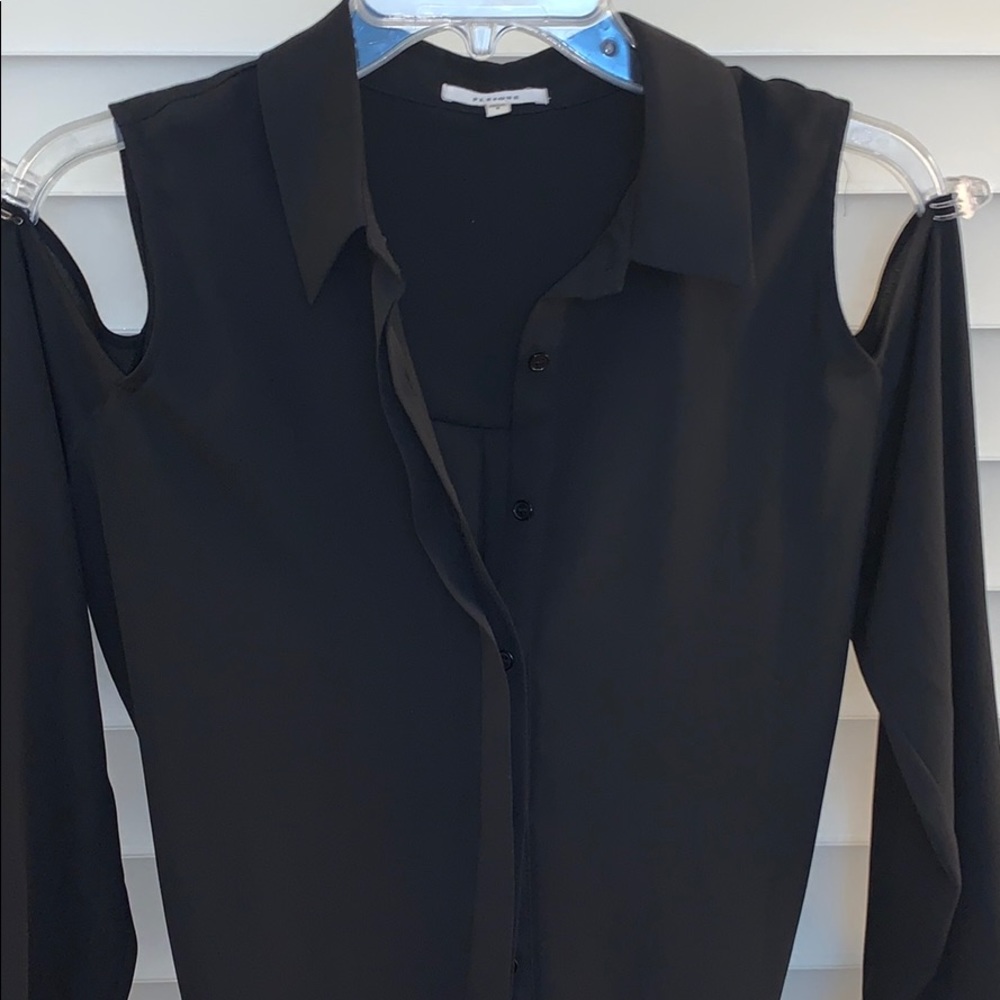 Pleione women’s cold shoulder blouse-size S
